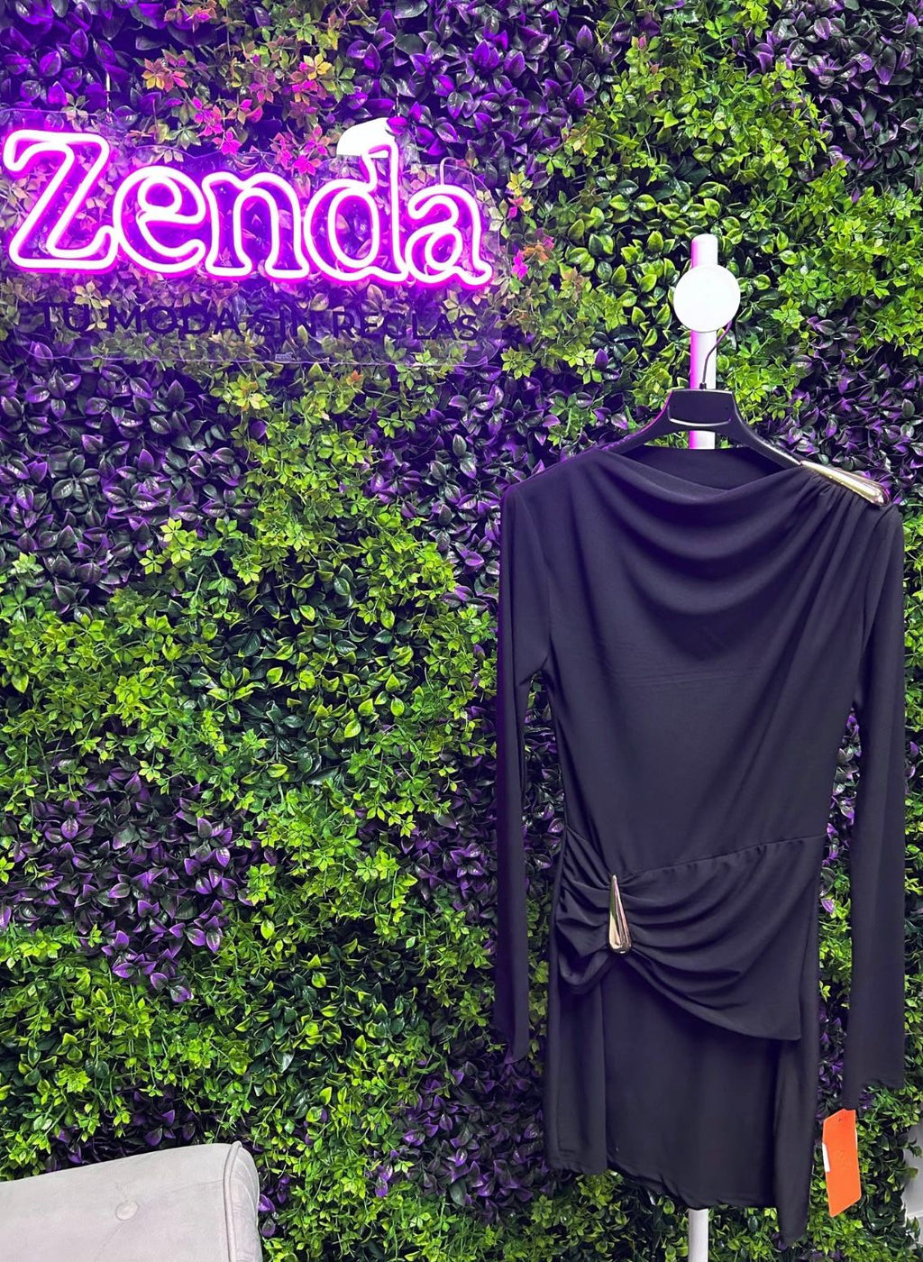 Vestido Broche