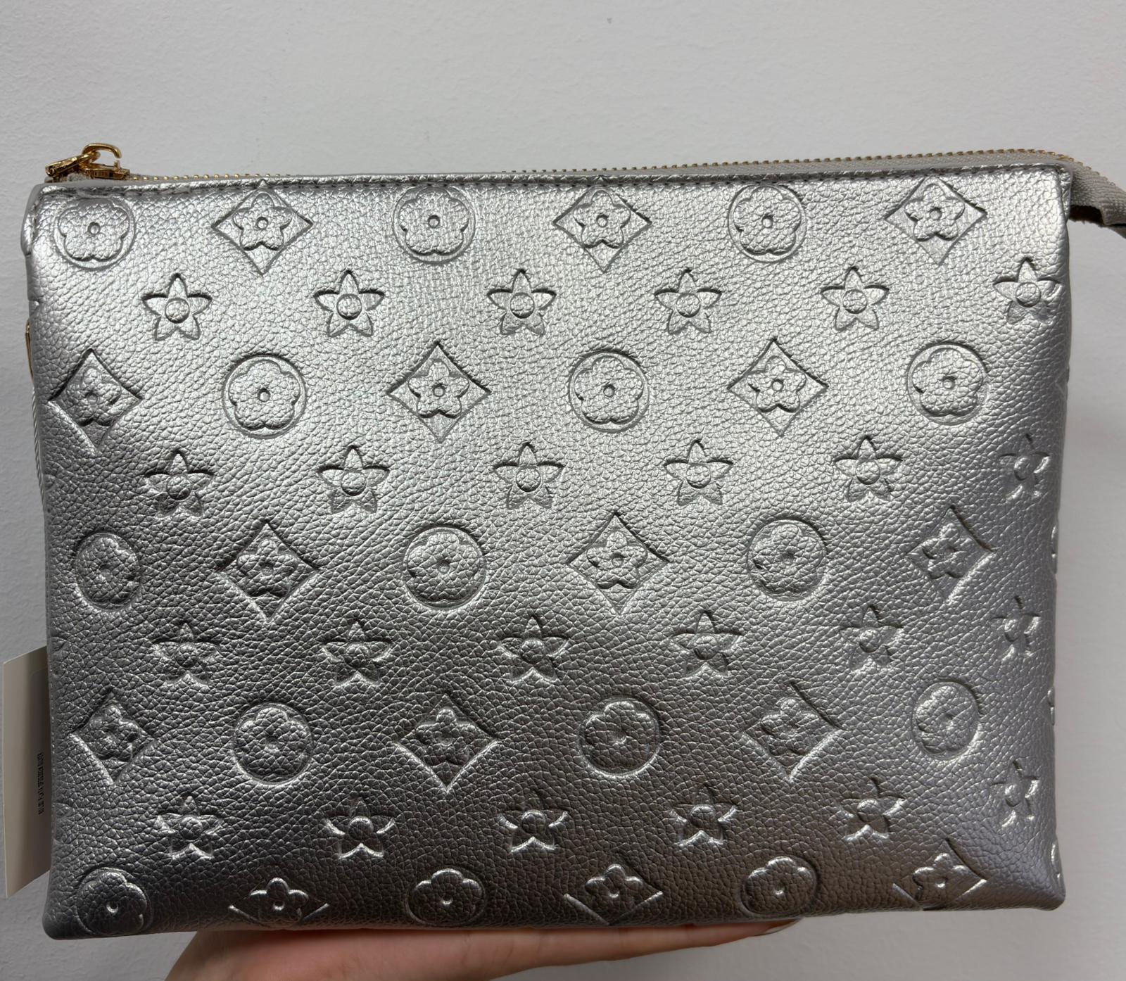 Bolso plateado