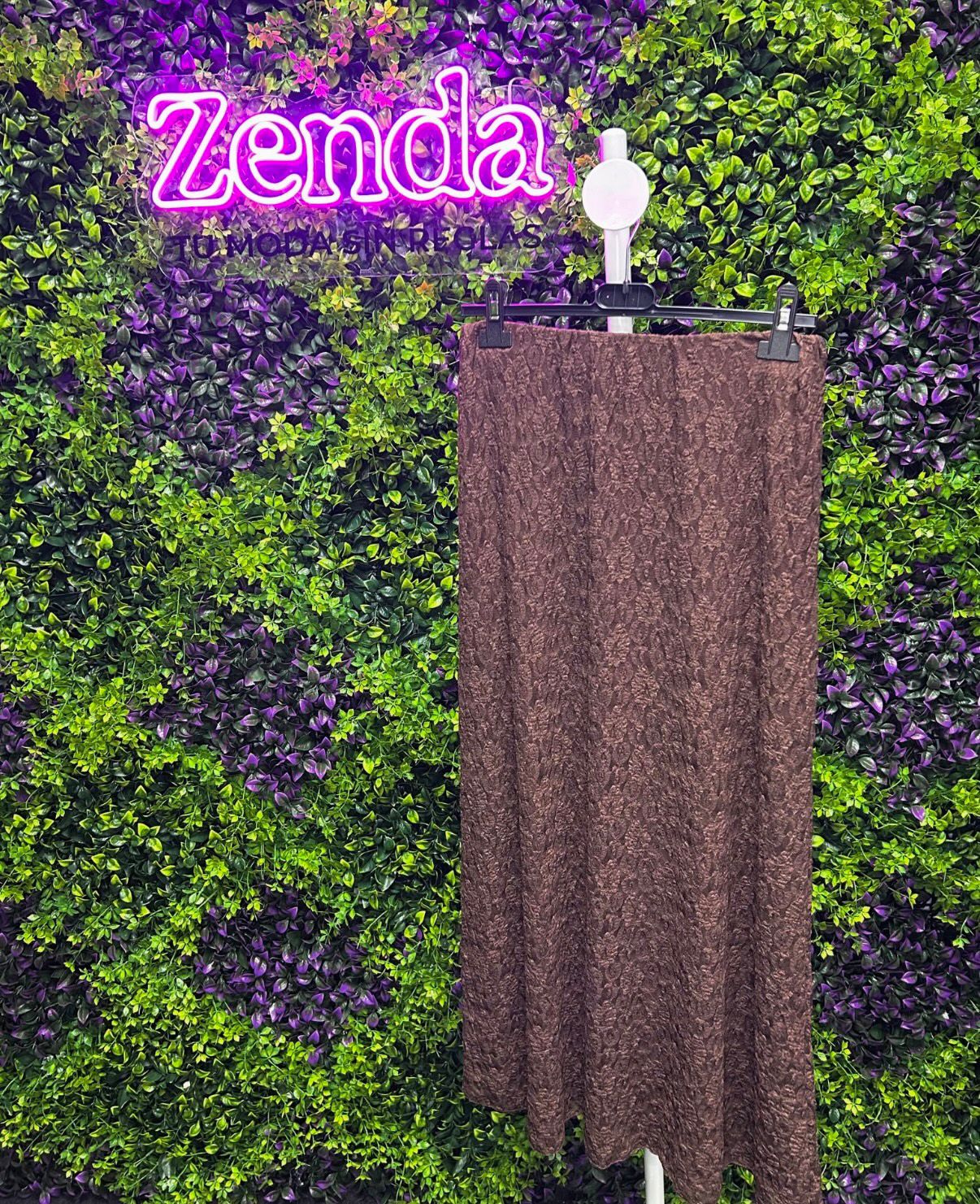 Falda encaje
