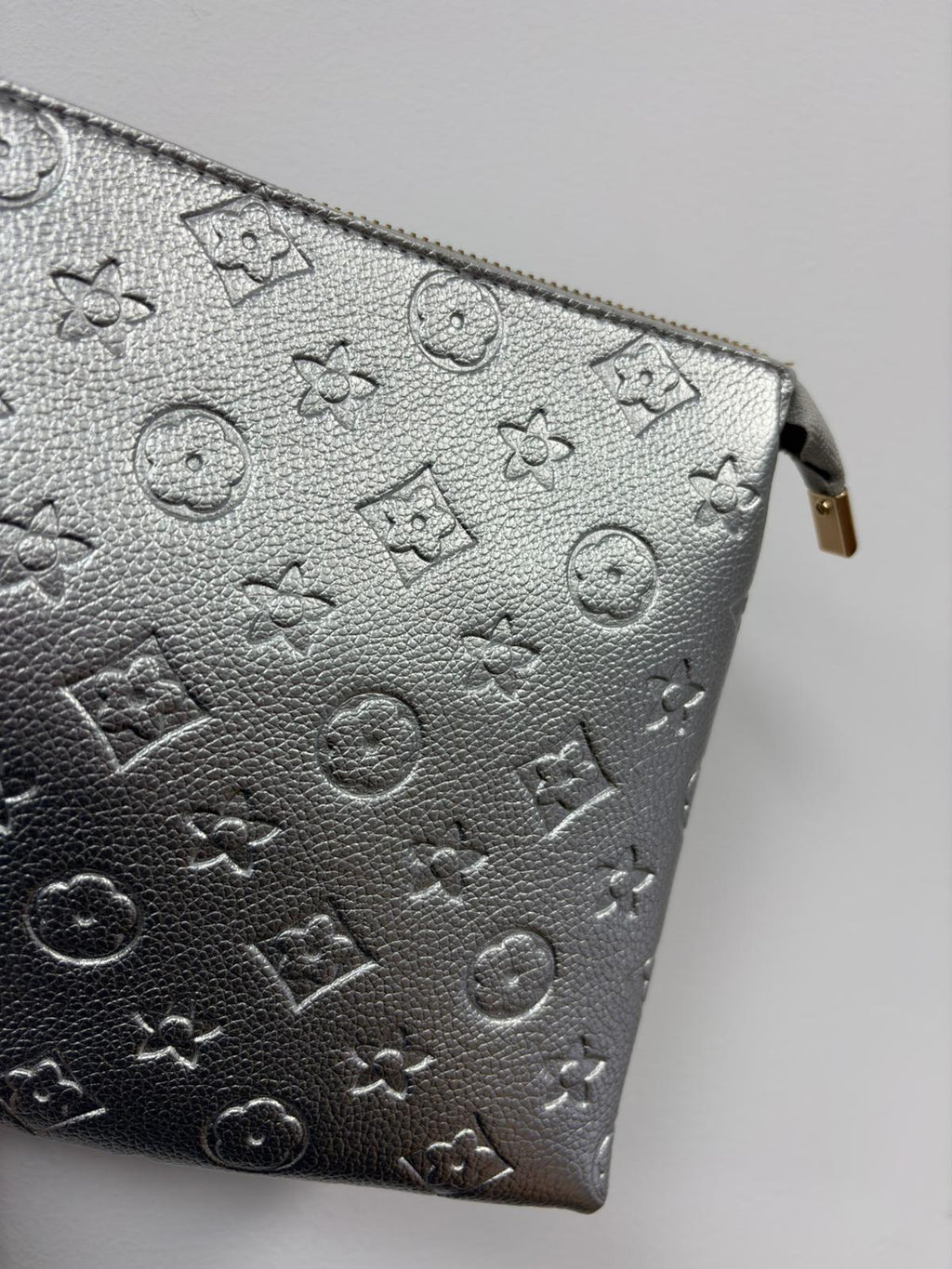 Bolso plateado